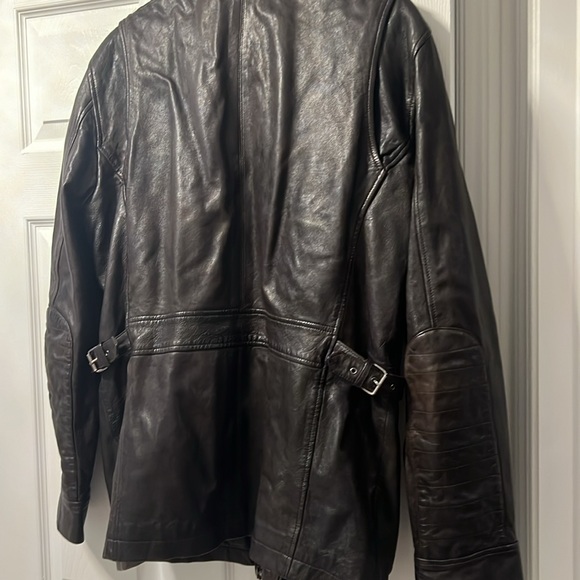 Danier size L leather jacket - Picture 8 of 13